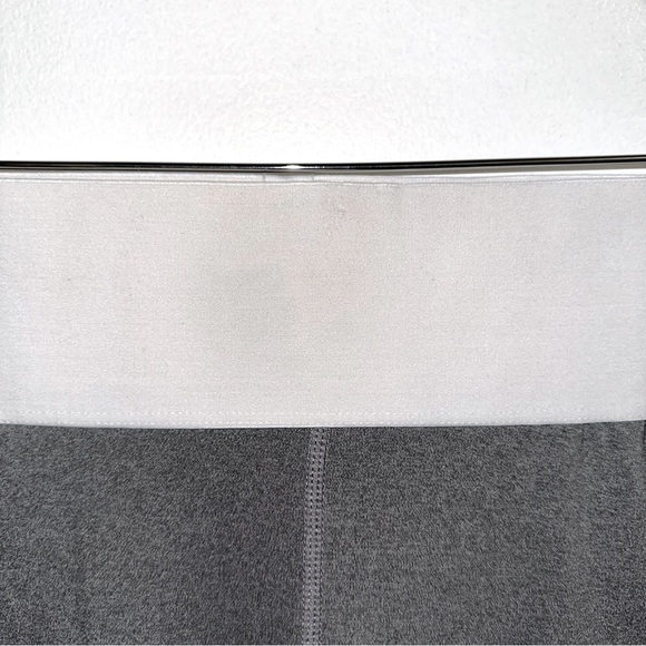 Good American Icon core Leggings Heather Gray size 3 - Picture 11 of 13